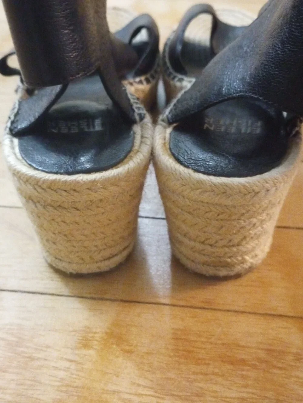 Eileen Fisher Willow Tumbled Black Leather Espadrille Wedge Sandals Size 8